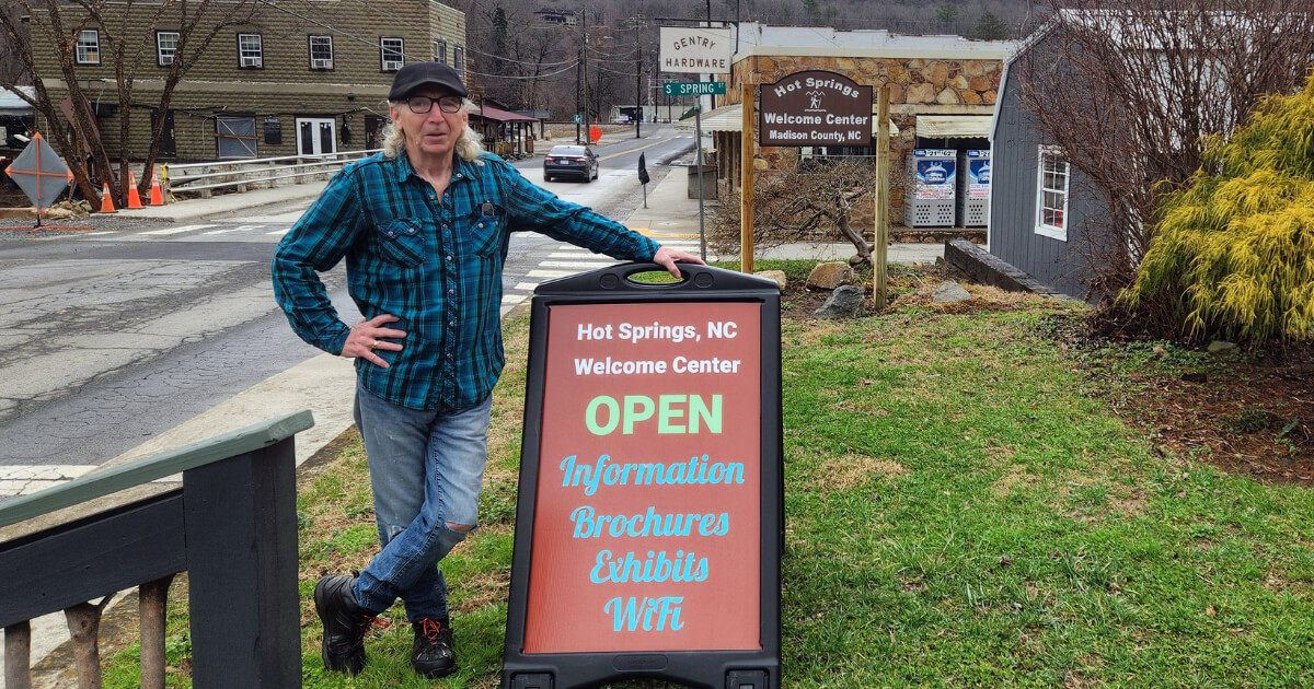 hot-springs-nc-welcome-center-repopening